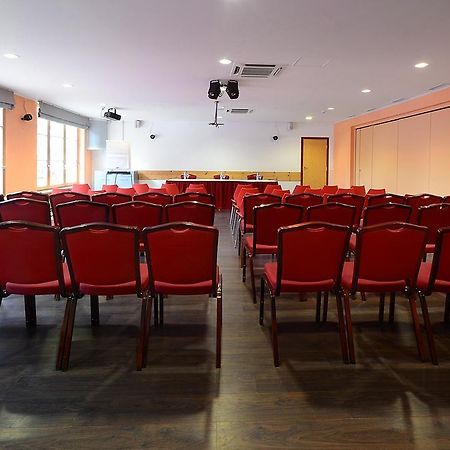 Hotel Abc Airport Riga Kültér fotó